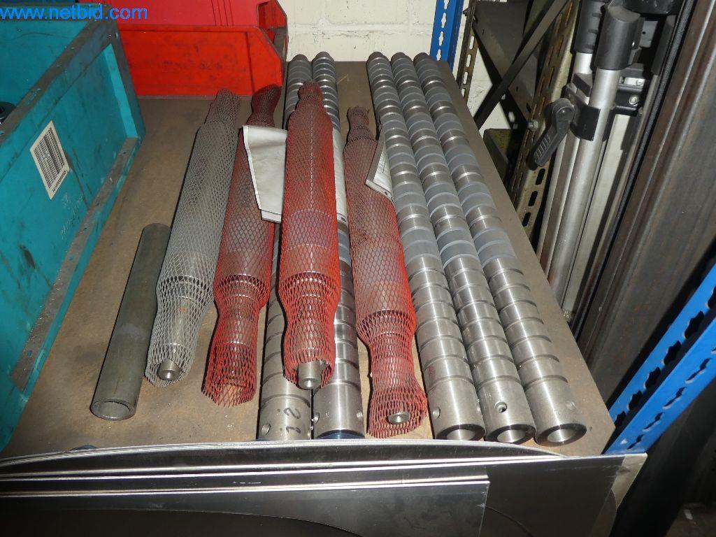 Máquinas de corte, tecnología de soldadura, herramientas manuales y otros activos fijos-25