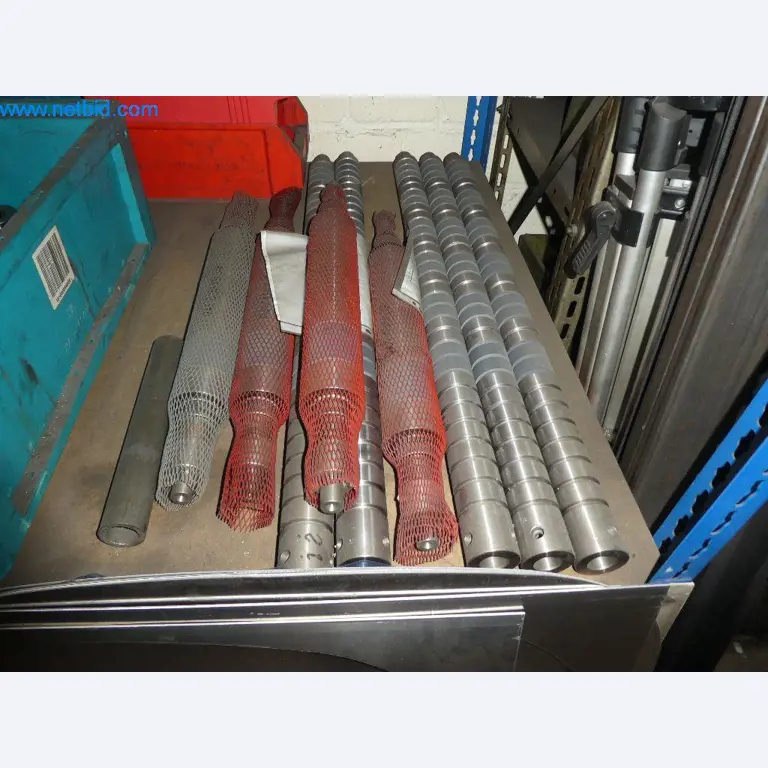 Máquinas de corte, tecnología de soldadura, herramientas manuales y otros activos fijos-25