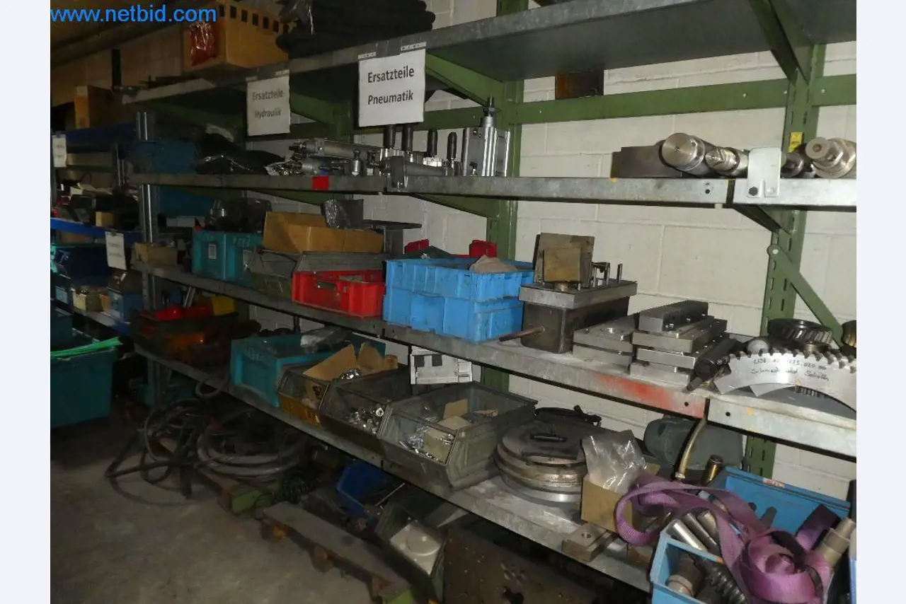 Máquinas de corte, tecnología de soldadura, herramientas manuales y otros activos fijos-26