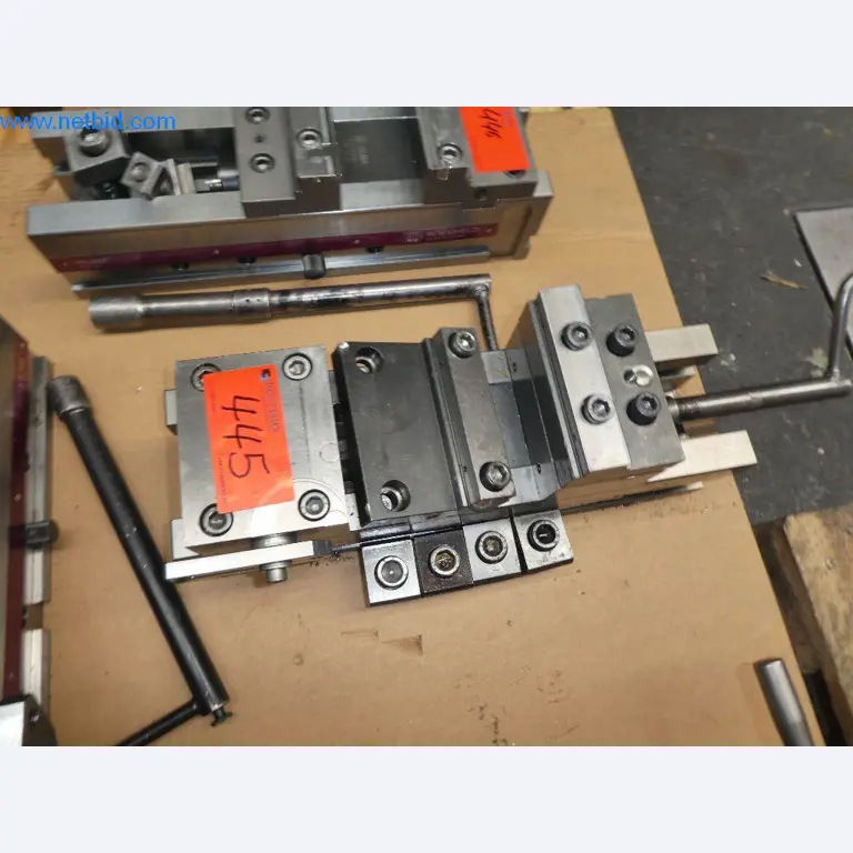 Máquinas de corte, tecnología de soldadura, herramientas manuales y otros activos fijos-1