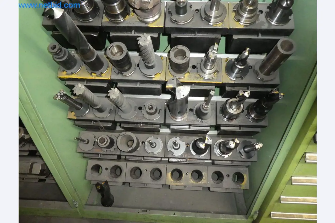 Máquinas de corte, tecnología de soldadura, herramientas manuales y otros activos fijos-3