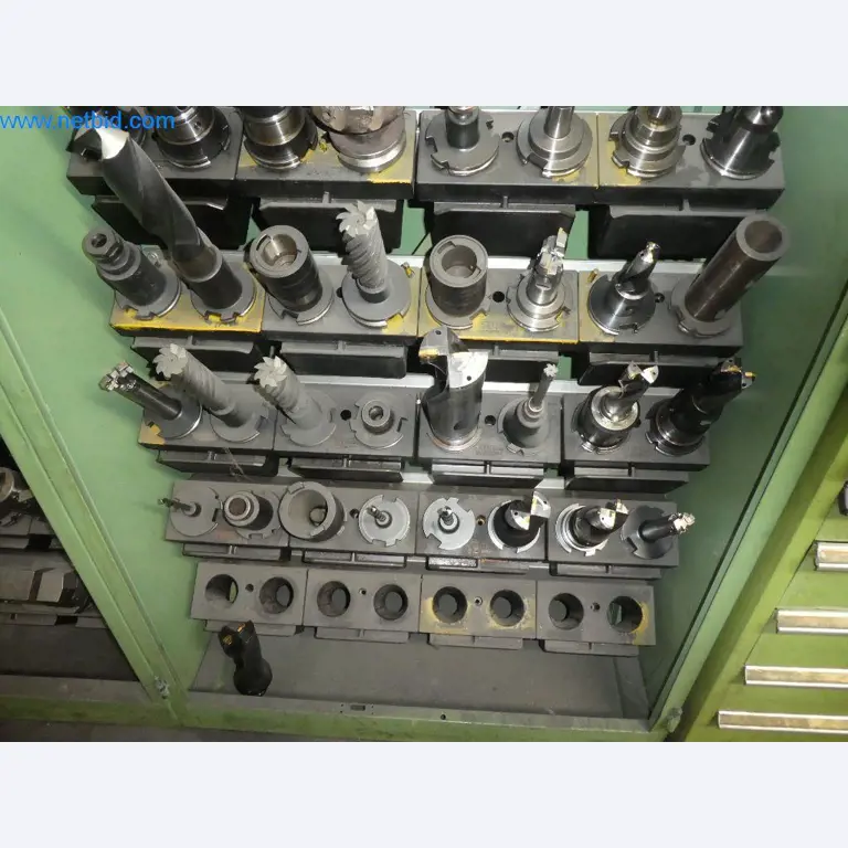 Máquinas de corte, tecnología de soldadura, herramientas manuales y otros activos fijos-3