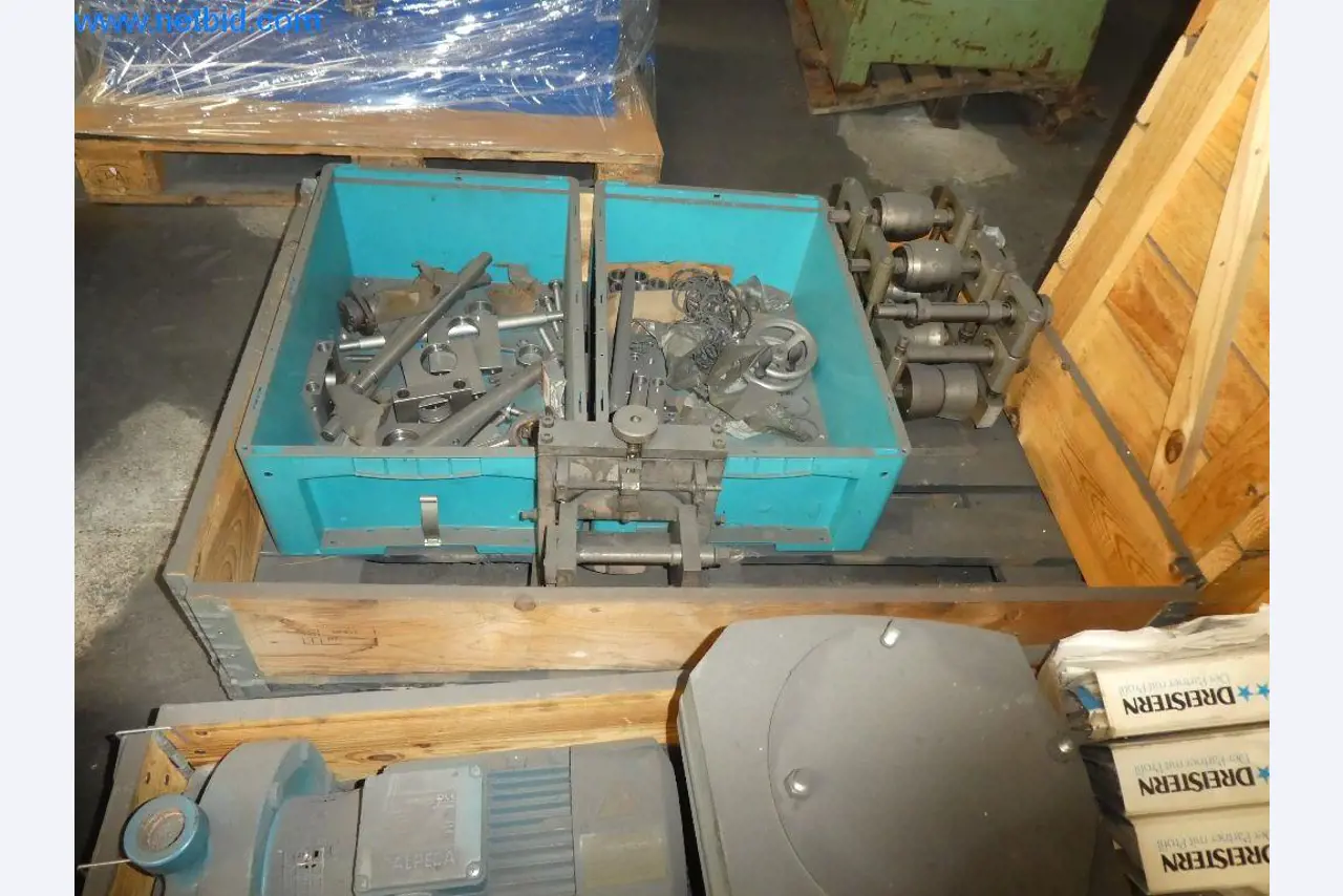 Máquinas de corte, tecnología de soldadura, herramientas manuales y otros activos fijos-27