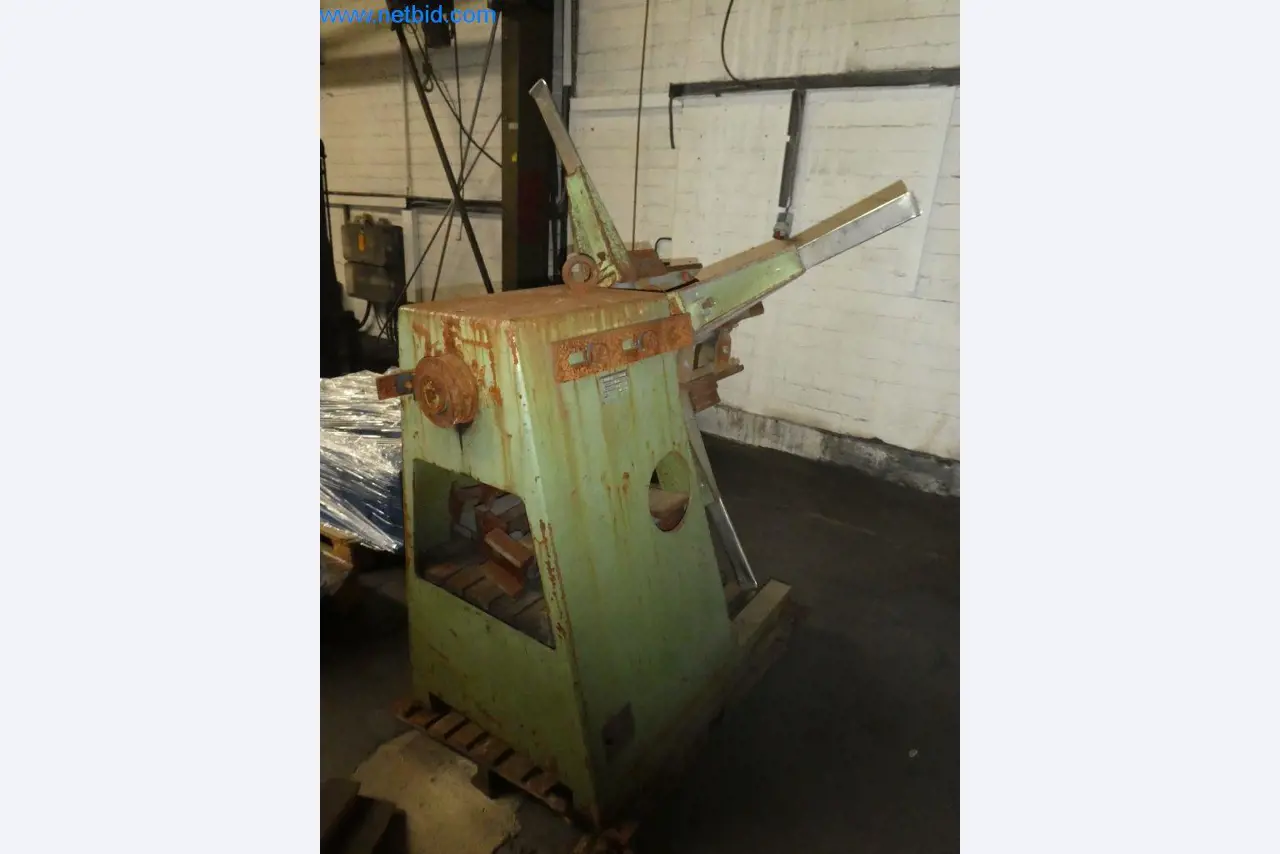 Máquinas de corte, tecnología de soldadura, herramientas manuales y otros activos fijos-29