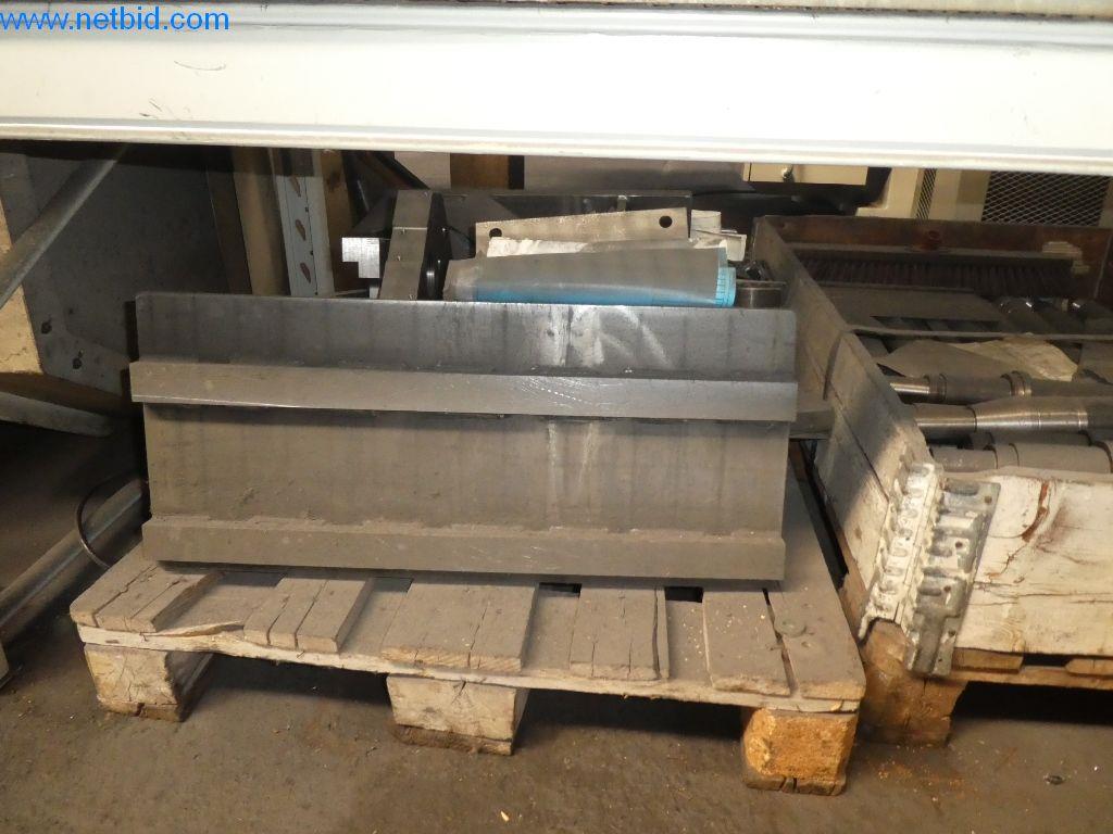 Máquinas de corte, tecnología de soldadura, herramientas manuales y otros activos fijos-39