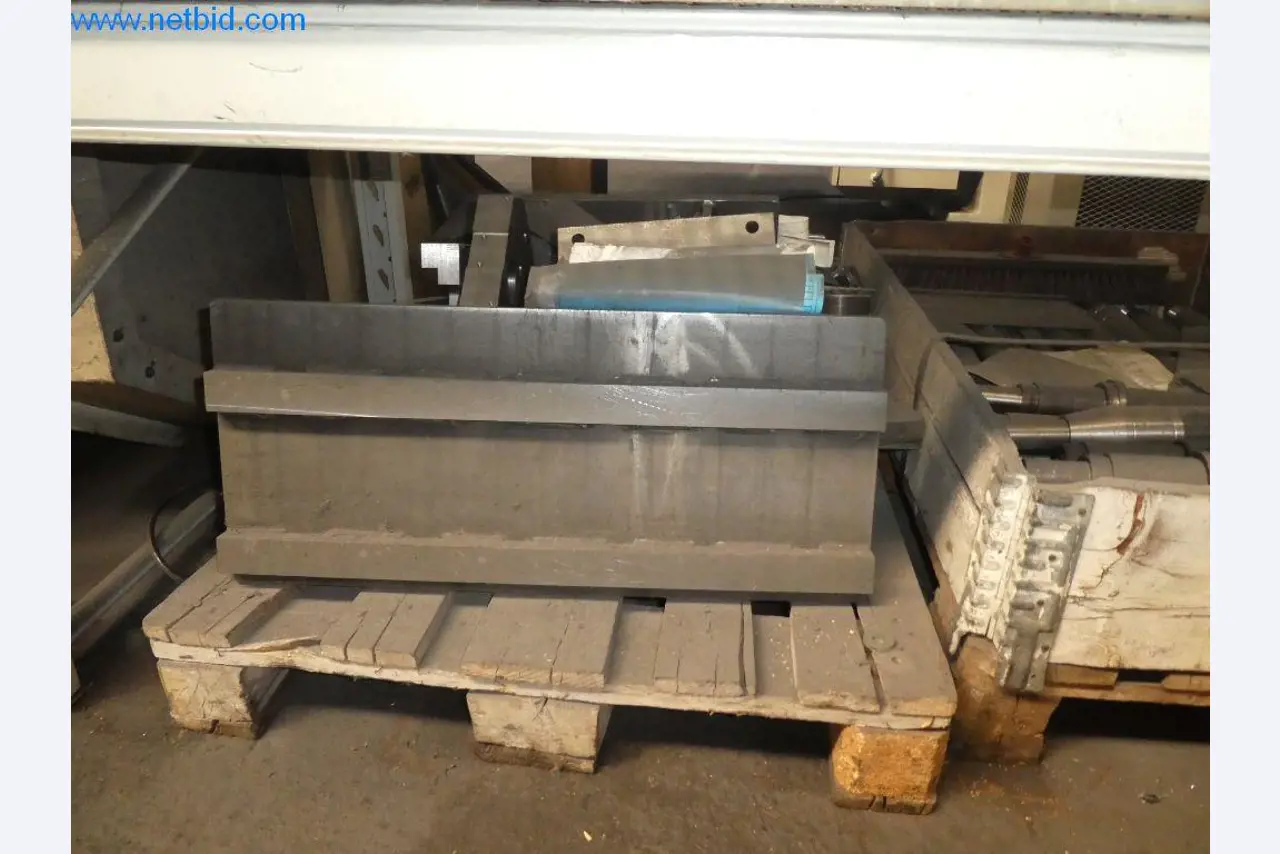 Máquinas de corte, tecnología de soldadura, herramientas manuales y otros activos fijos-39