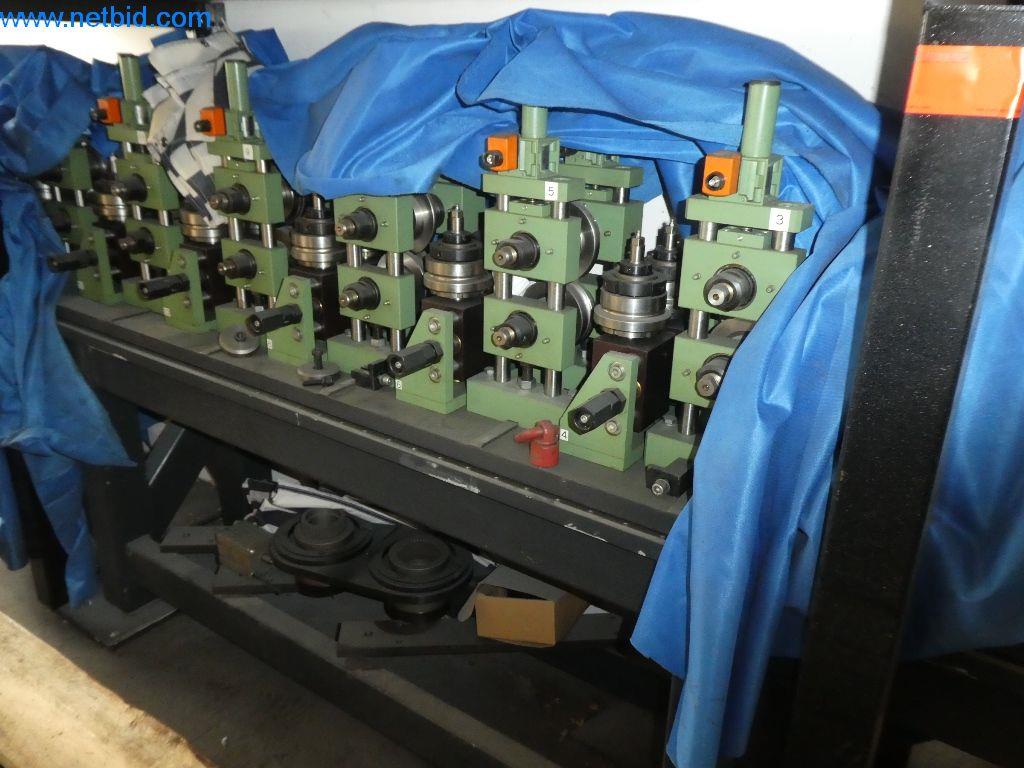 Máquinas de corte, tecnología de soldadura, herramientas manuales y otros activos fijos-44