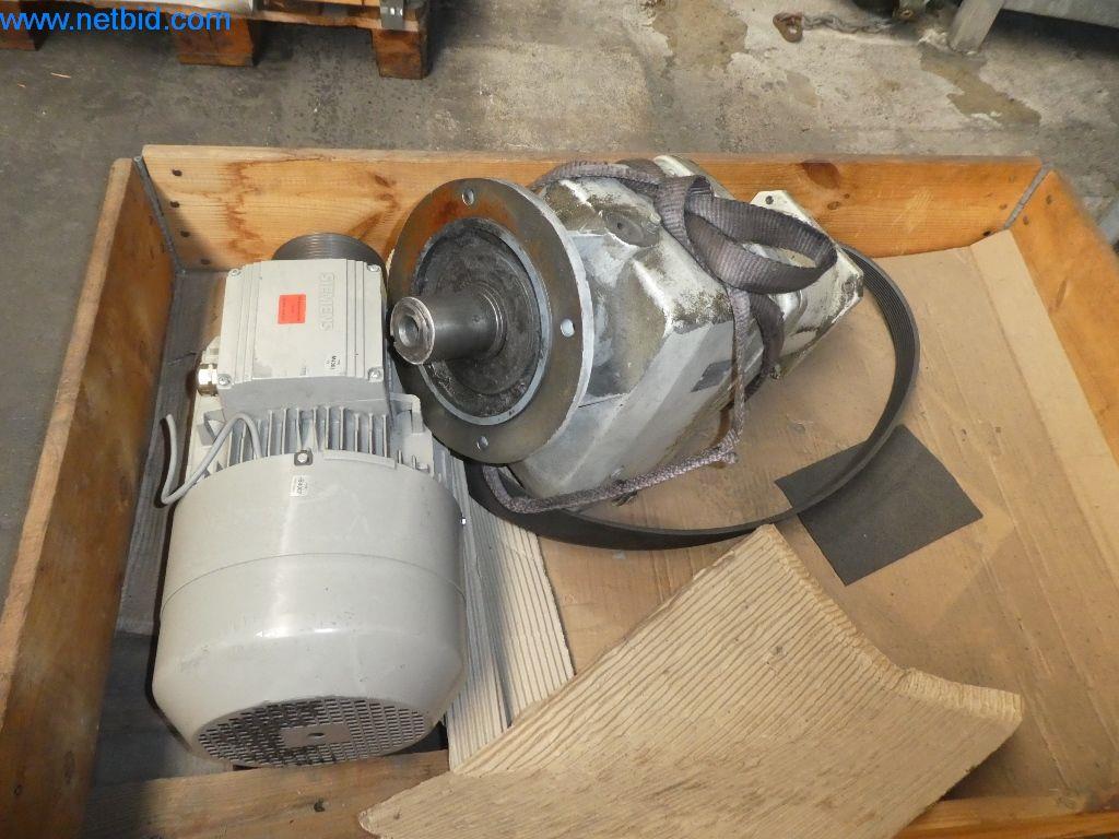 Máquinas de corte, tecnología de soldadura, herramientas manuales y otros activos fijos-49