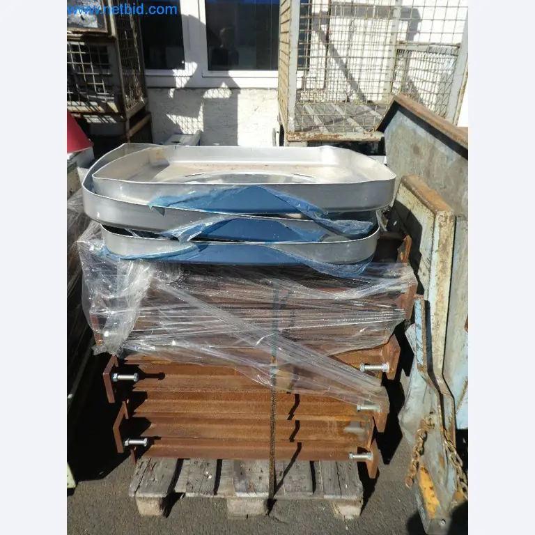 Máquinas de corte, tecnología de soldadura, herramientas manuales y otros activos fijos-56