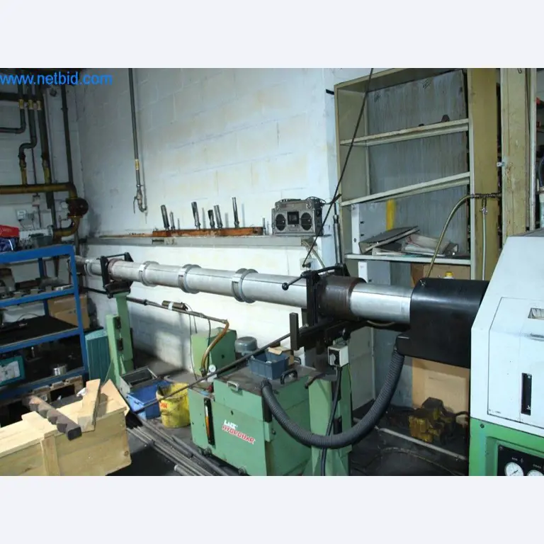 Machines d'usinage, technique de soudage, outils manuels et autres biens d'équipement-8