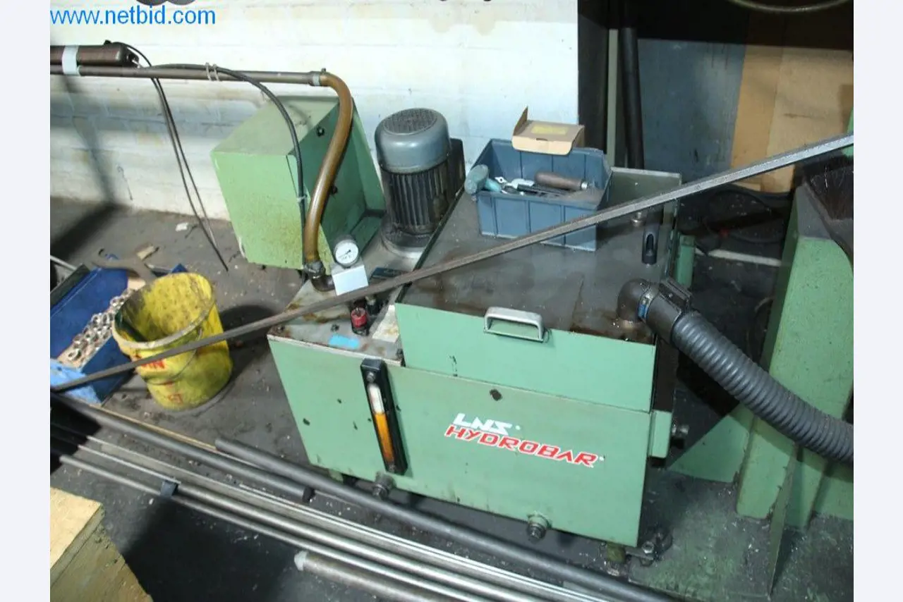 Machines d'usinage, technique de soudage, outils manuels et autres biens d'équipement-9