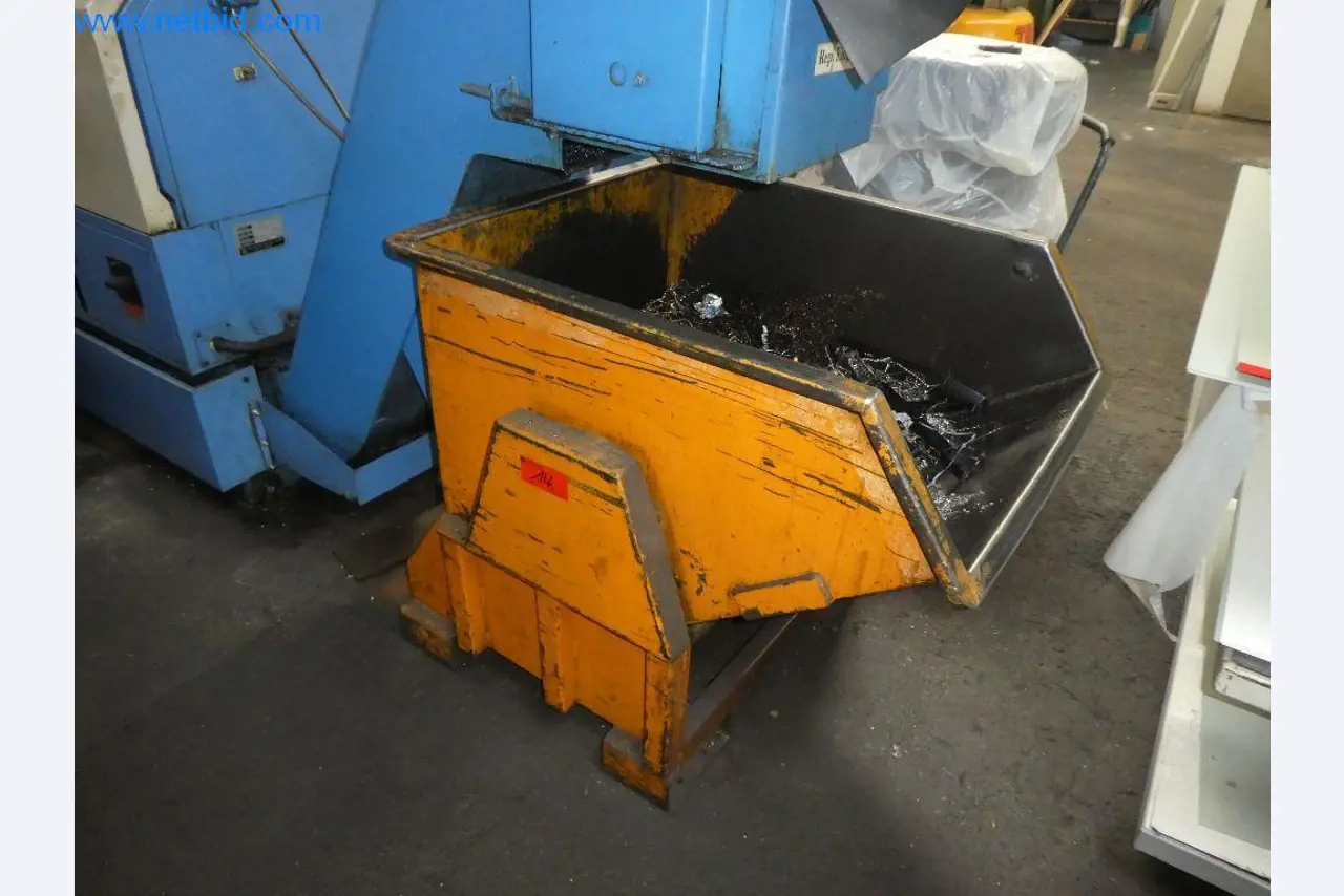 Machines d'usinage, technique de soudage, outils manuels et autres biens d'équipement-10