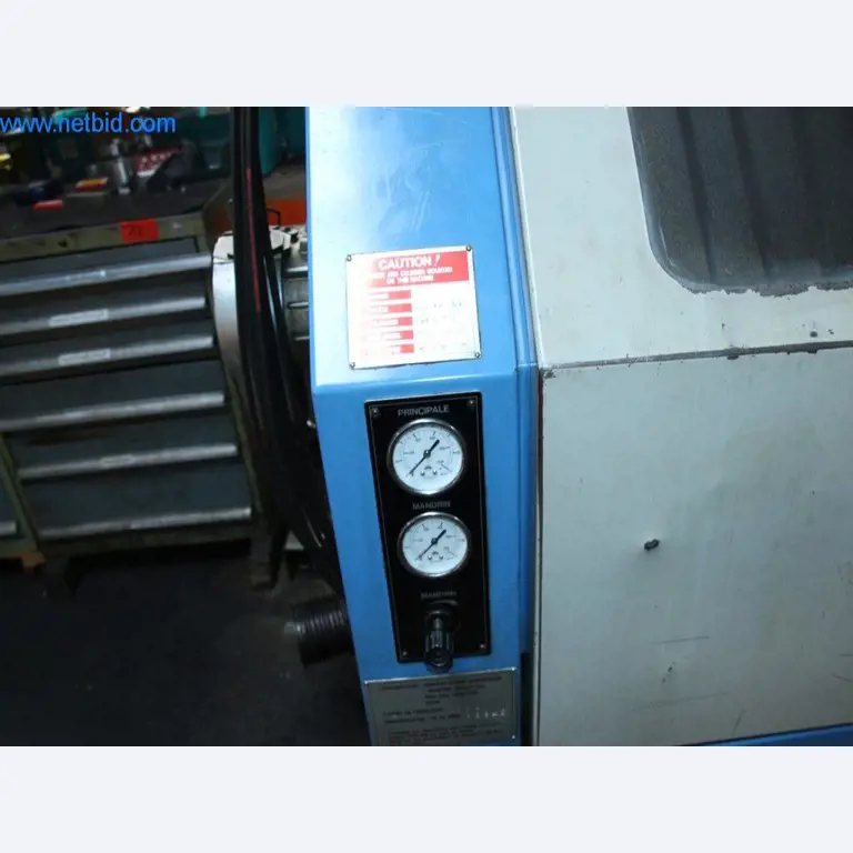 Machines d'usinage, technique de soudage, outils manuels et autres biens d'équipement-8