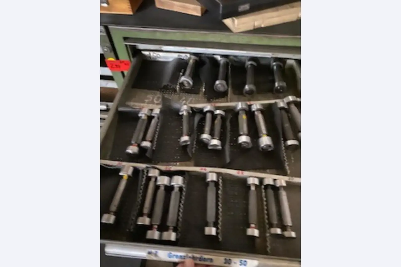 Zerspanungsmaschinen, Schweißtechnik, Handgeräte und sonstige Anlagegüter-11