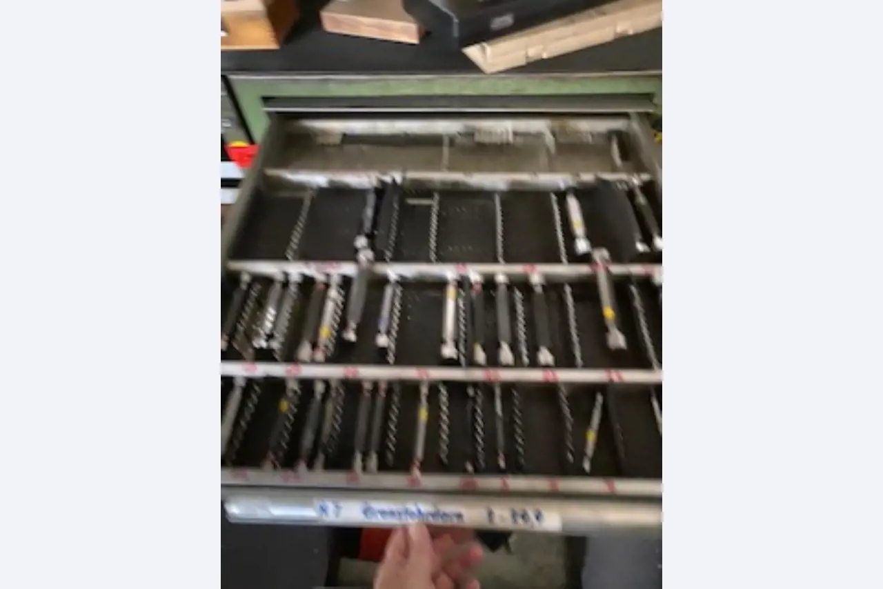 Zerspanungsmaschinen, Schweißtechnik, Handgeräte und sonstige Anlagegüter-12