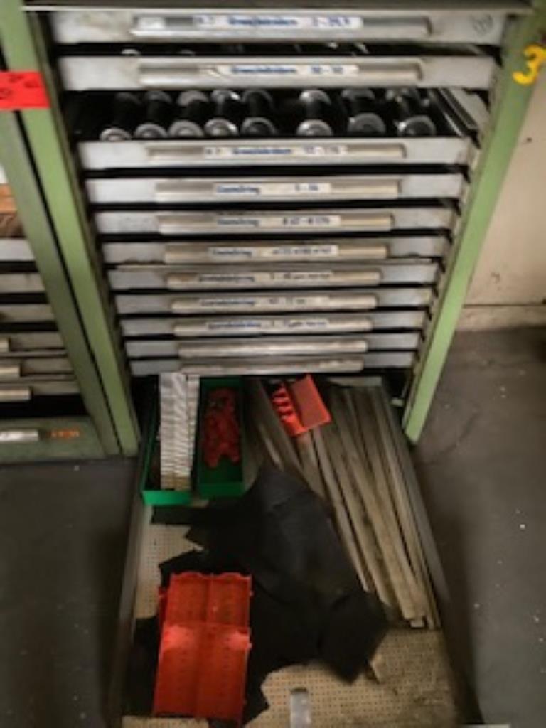 Máquinas de corte, tecnología de soldadura, herramientas manuales y otros activos fijos-14