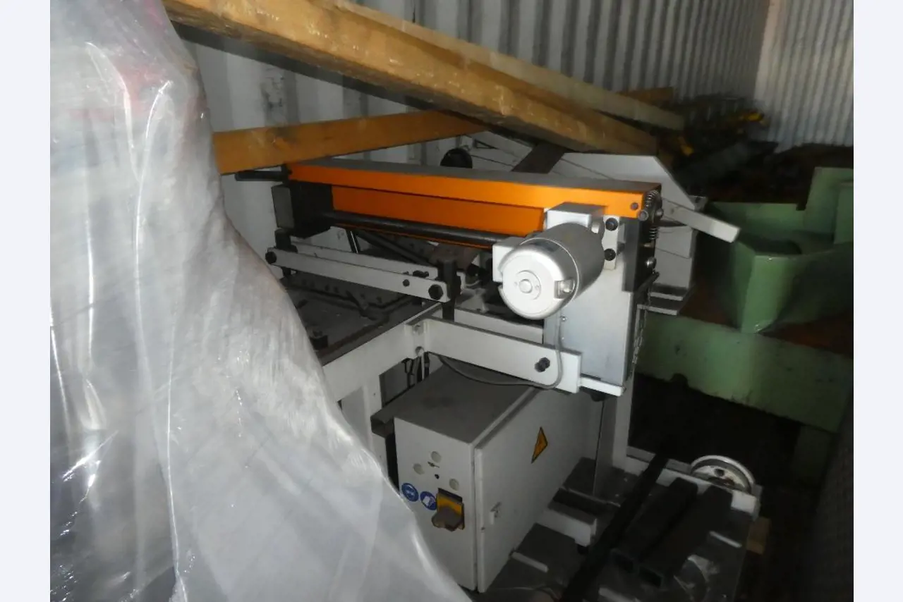 Rezalni stroji, varilna tehnika, ročno orodje in druga osnovna sredstva-4