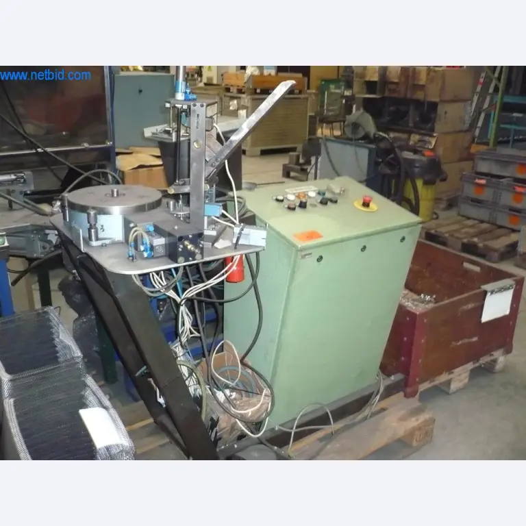 Komory spawalnicze, maszyny spawalnicze, prasy, obróbka drutu-1