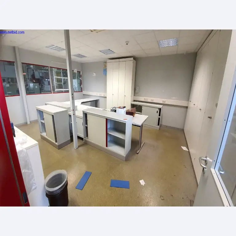 Předtiskové stroje, kancelářské a obchodní vybavení-1