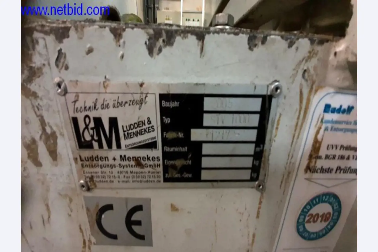 Předtiskové stroje, kancelářské a obchodní vybavení-9