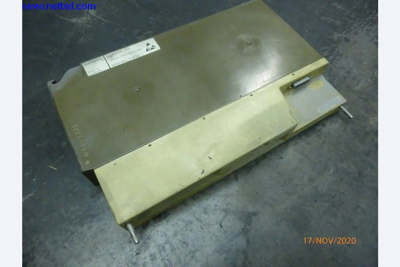 Heating system for low pressure casting molds-131