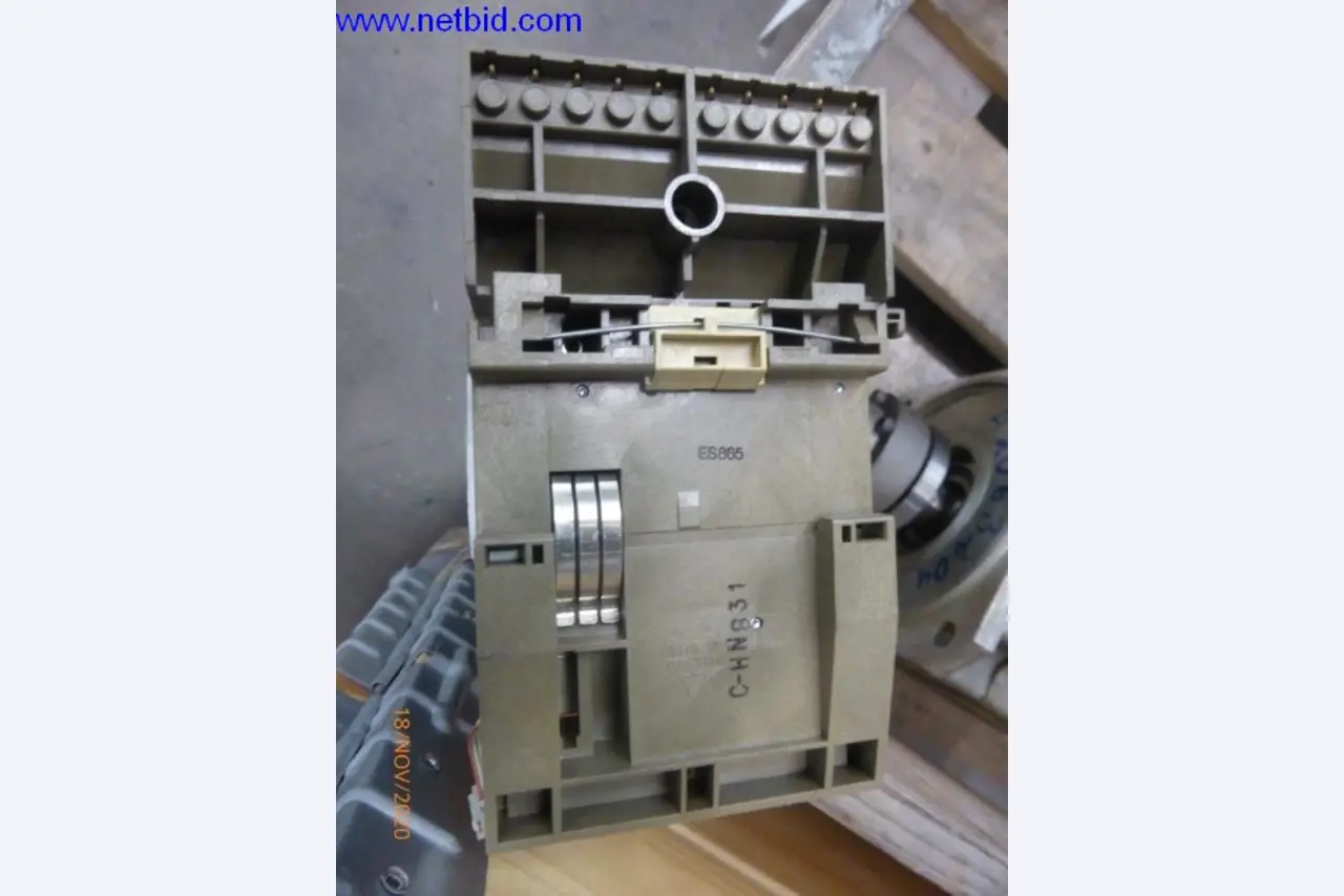 Heating system for low pressure casting molds-30