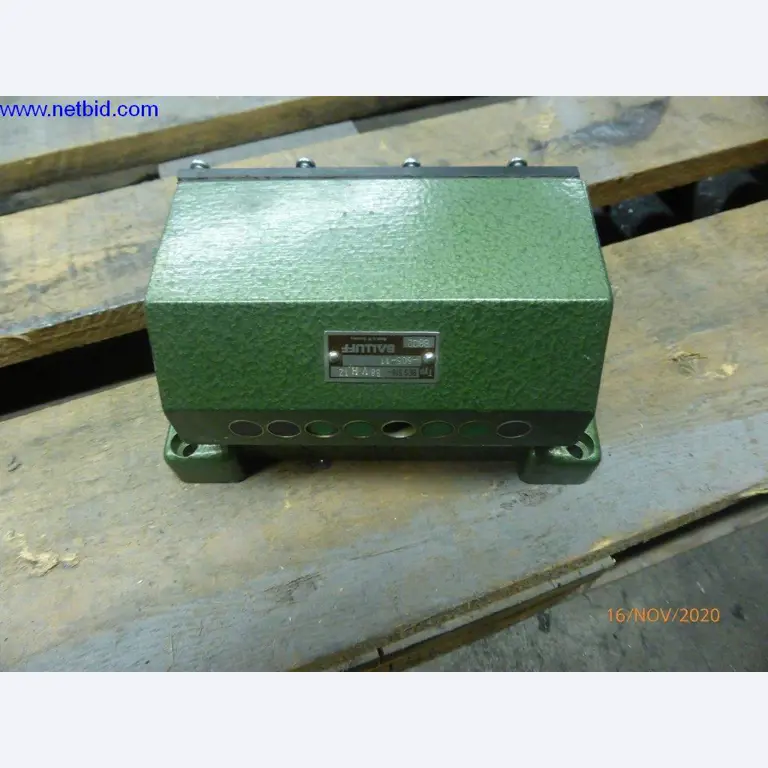 Heating system for low pressure casting molds-31