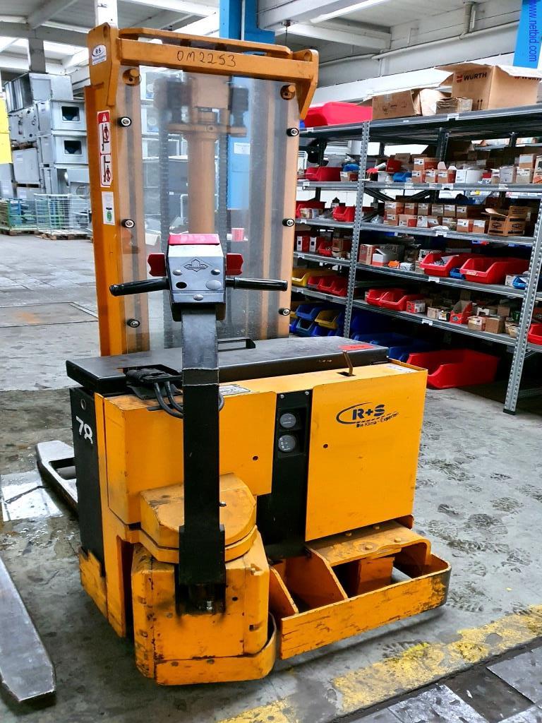 Urządzenia do klimatyzacji, ogrzewania, chłodzenia i wentylacji, wyposażenie warsztatów i magazynów-3