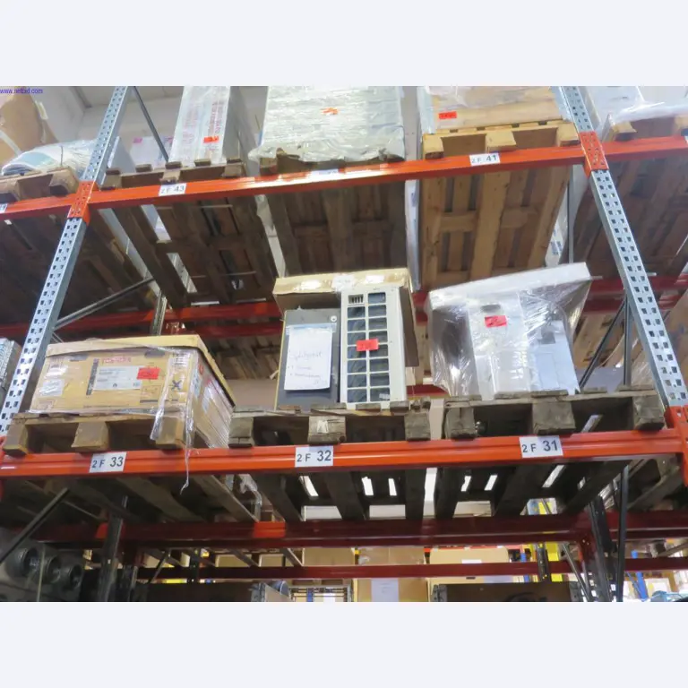 Geräte zur Klima-Wärme-Kälte-Ventilation, Werkstatt– u. Lagereinrichtung-1