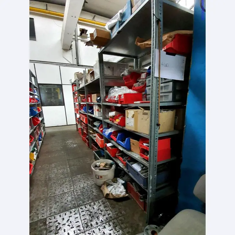 Geräte zur Klima-Wärme-Kälte-Ventilation, Werkstatt– u. Lagereinrichtung-4