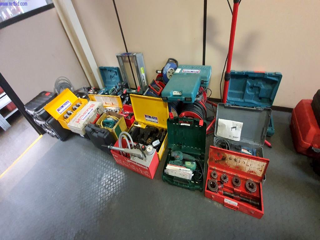 Geräte zur Klima-Wärme-Kälte-Ventilation, Werkstatt– u. Lagereinrichtung-5