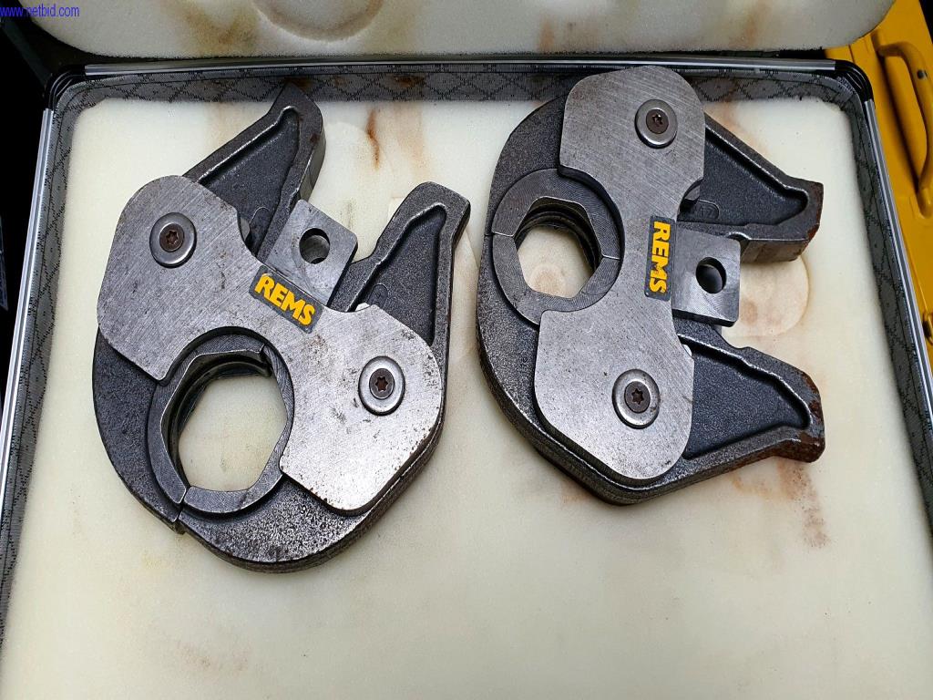 Urządzenia do klimatyzacji, ogrzewania, chłodzenia i wentylacji, wyposażenie warsztatów i magazynów-4