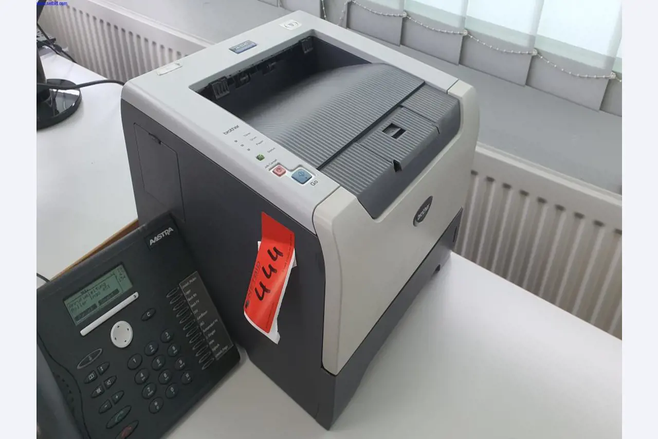 Operativna in pisarniška oprema tiskarne-1