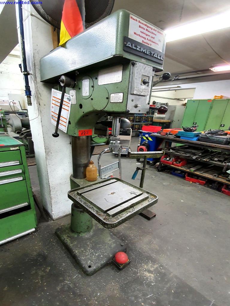 Equipamento operacional e de escritório de uma empresa de impressão-2