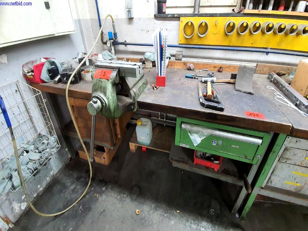 Operativna in pisarniška oprema tiskarne-1