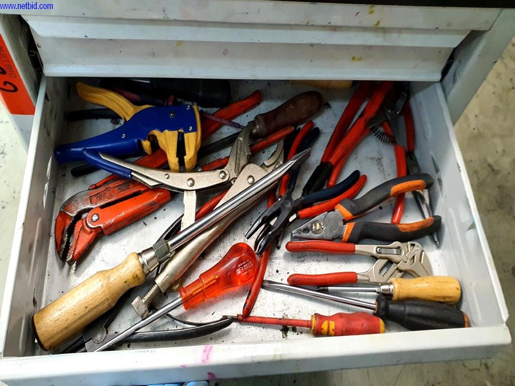 Equipamento operacional e de escritório de uma empresa de impressão-4