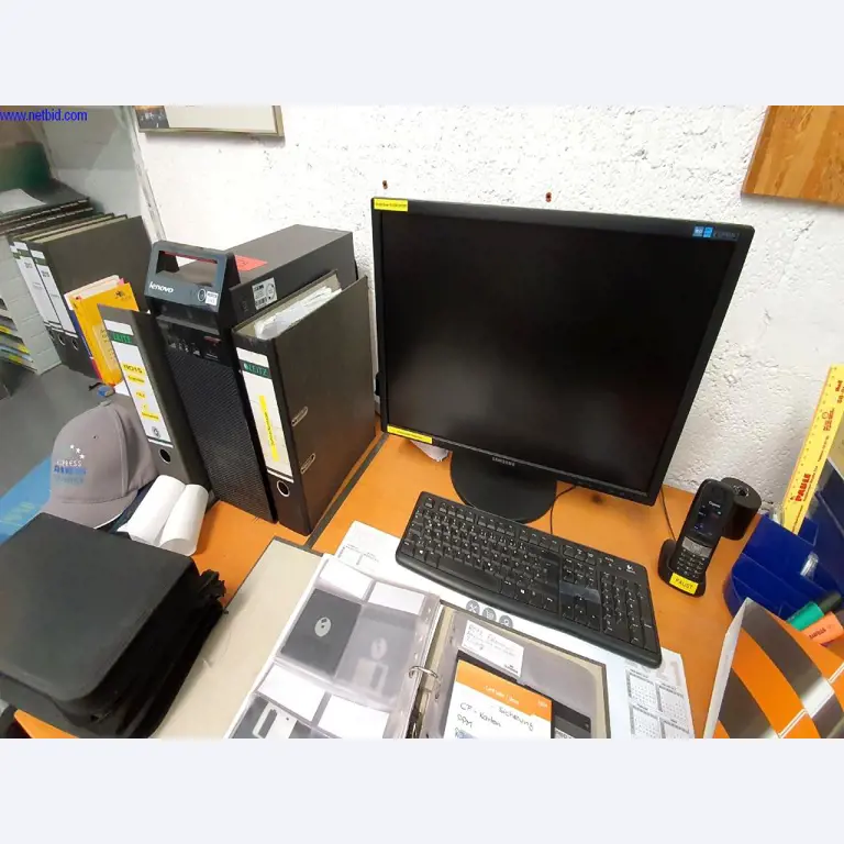 Equipamento operacional e de escritório de uma empresa de impressão-1