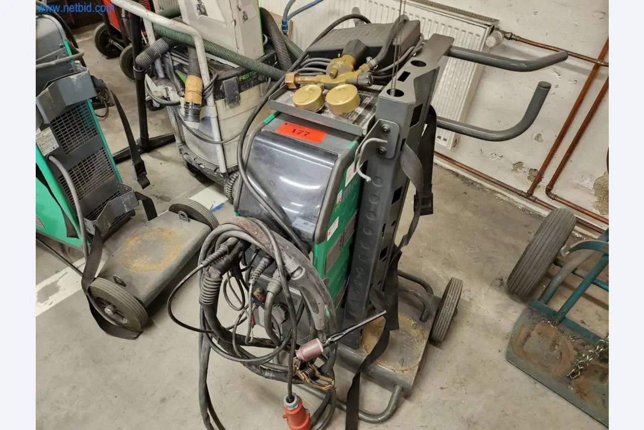 Maschinen aus dem Bereich Metallbearbeitung -1