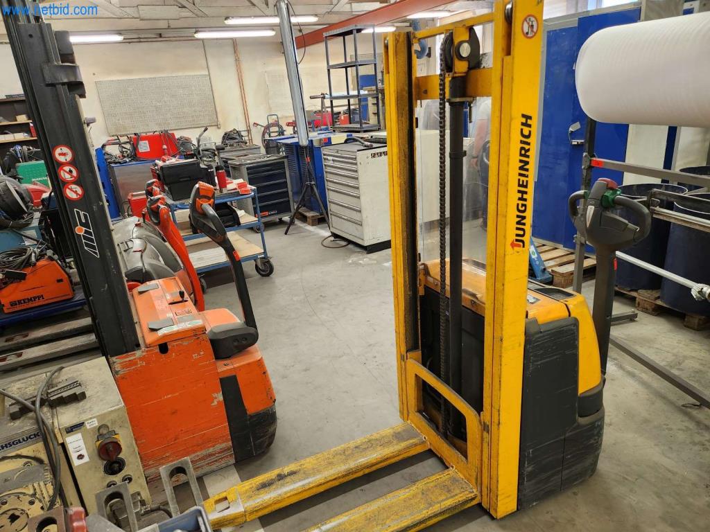 Maschinen aus dem Bereich Metallbearbeitung -3