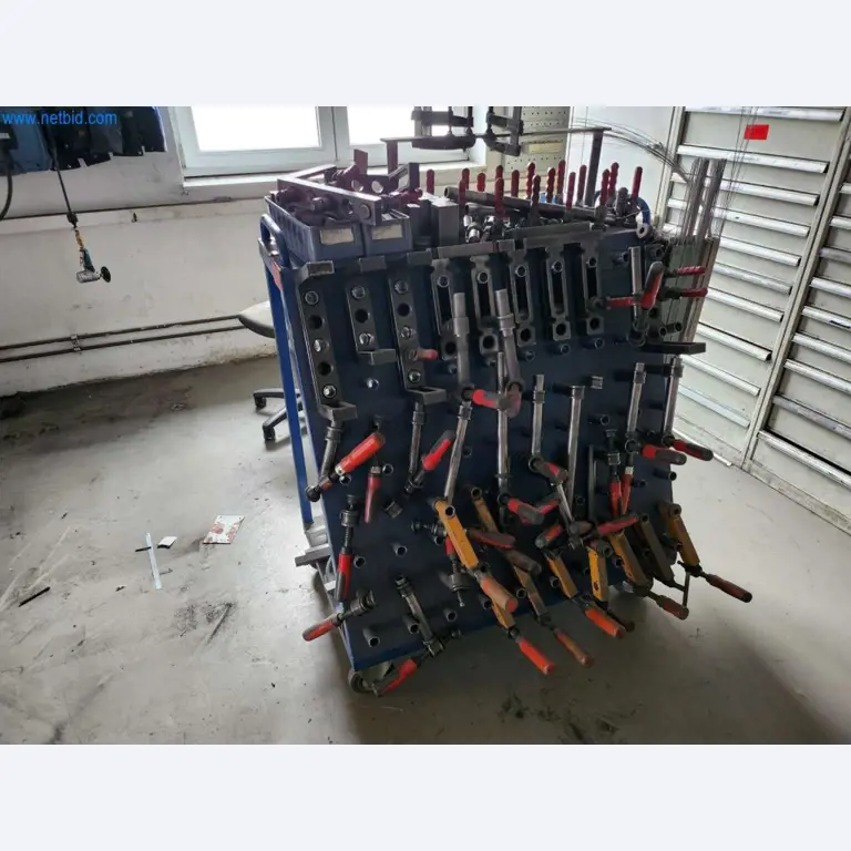 Maschinen aus dem Bereich Metallbearbeitung -1