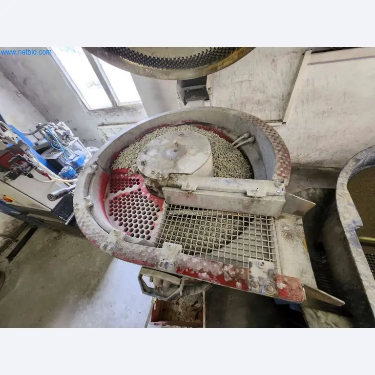 Maschinen aus dem Bereich Metallbearbeitung -3