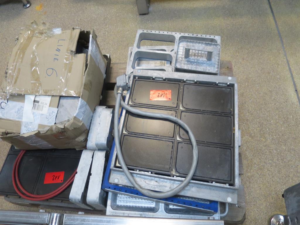 Dobro vzdrževani stroji za proizvodnjo soljenega mesa/sušenih mesnih izdelkov in prekajenega mesa, stroji za razrez in pakiranje, tovarniška in pisarniška oprema-8