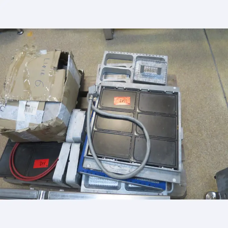 Máquinas bem conservadas para a produção de carnes salgadas/produtos de carne curados e carnes fumadas, máquinas de corte e de embalagem, equipamento de fábrica e de escritório-8