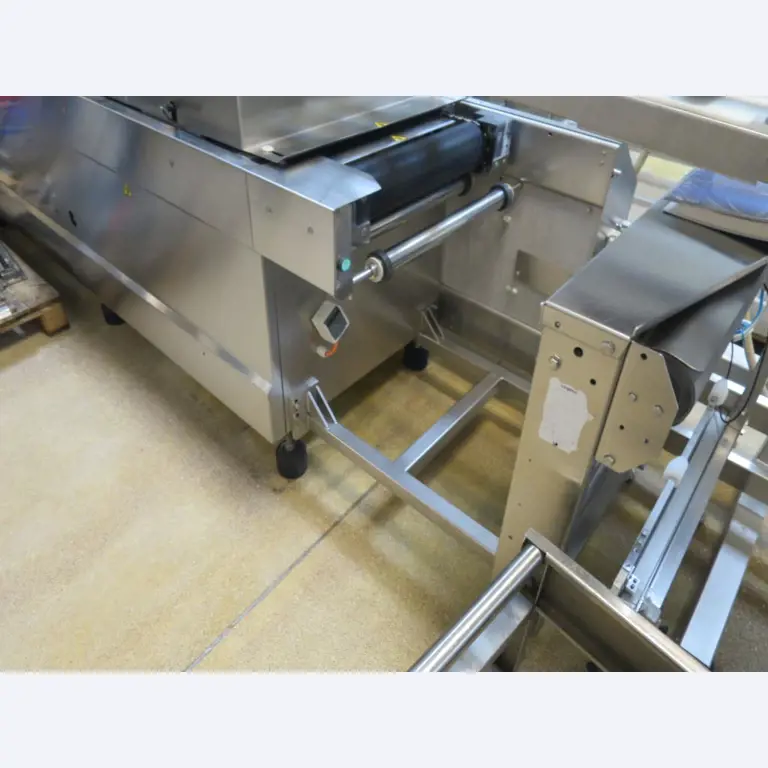 Máquinas bem conservadas para a produção de carnes salgadas/produtos de carne curados e carnes fumadas, máquinas de corte e de embalagem, equipamento de fábrica e de escritório-3