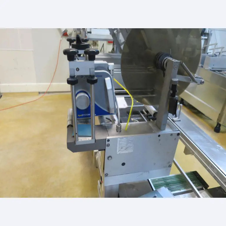 Máquinas bem conservadas para a produção de carnes salgadas/produtos de carne curados e carnes fumadas, máquinas de corte e de embalagem, equipamento de fábrica e de escritório-5