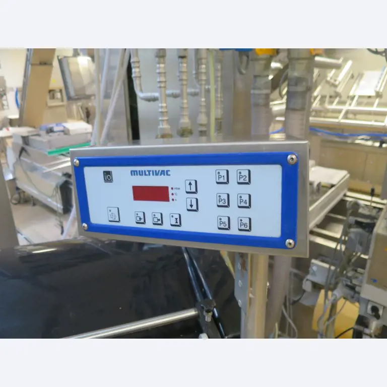 Máquinas bem conservadas para a produção de carnes salgadas/produtos de carne curados e carnes fumadas, máquinas de corte e de embalagem, equipamento de fábrica e de escritório-4