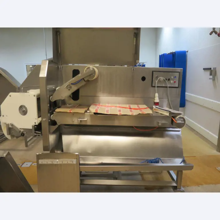 Máquinas bem conservadas para a produção de carnes salgadas/produtos de carne curados e carnes fumadas, máquinas de corte e de embalagem, equipamento de fábrica e de escritório-1