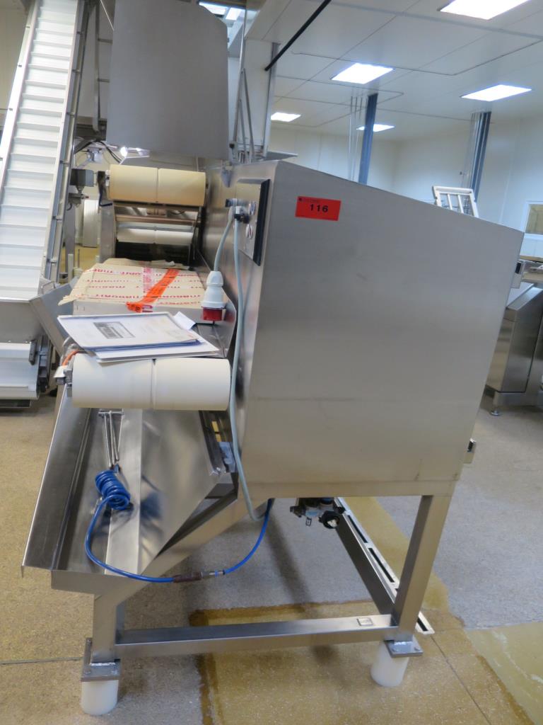 Well-maintained machines for the production of salted meat, cured and smoked products, cutting and packaging machines, operating and office equipment-2