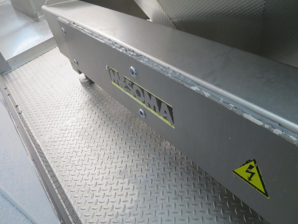 Well-maintained machines for the production of salted meat, cured and smoked products, cutting and packaging machines, operating and office equipment-2