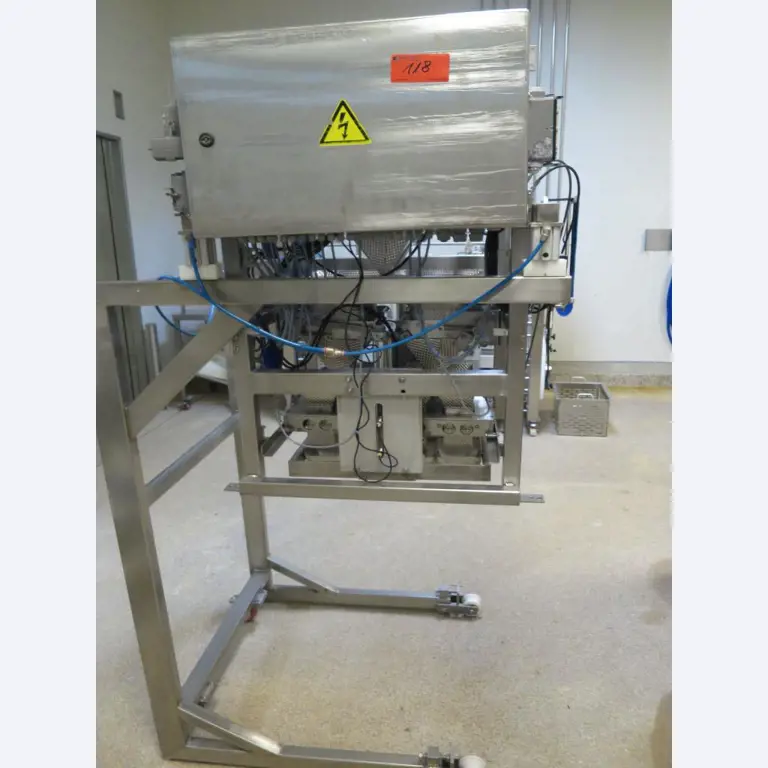 Máquinas bem conservadas para a produção de carnes salgadas/produtos de carne curados e carnes fumadas, máquinas de corte e de embalagem, equipamento de fábrica e de escritório-4